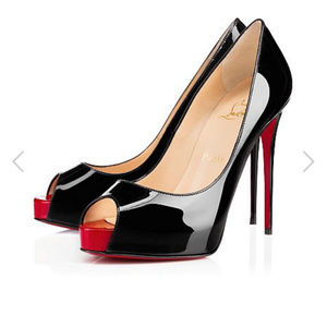 Christian Louboutin Open Toe Pump 37